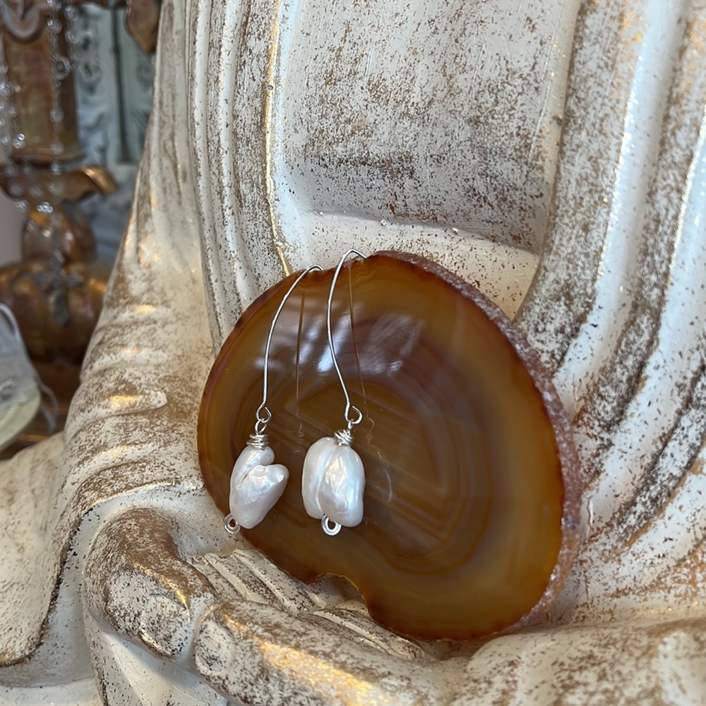 SOLD Large Baroque Pearls! Spectacular Handmade Wire Wrapped Baroque Earrings - Picture 3 of 4